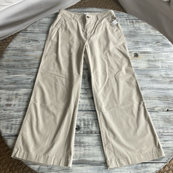 GAP Pants - NWOT, GAP girlfriend khaki, size 12
